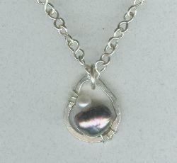 pearlpendant1001
