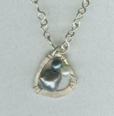 pearlpendant3